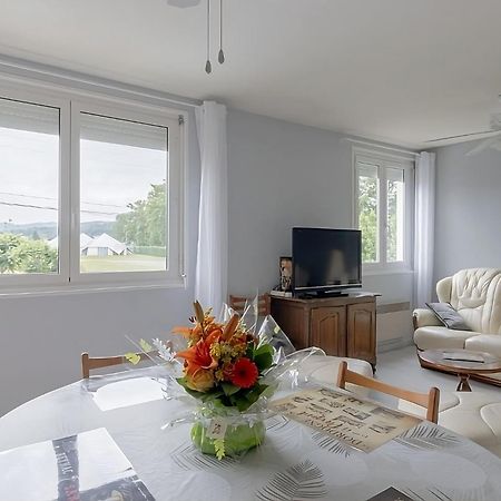 Апартаменты Lumineux, Bien Situe Et Tres Calme + Parking Prive Ле-Бюг Экстерьер фото